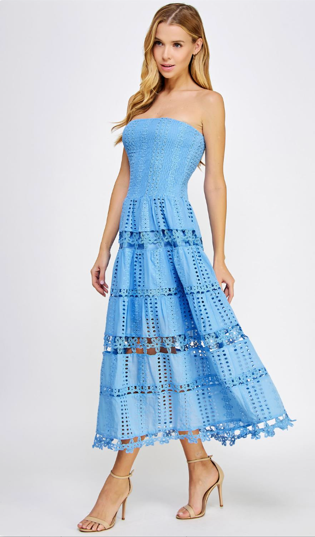 Eyelet Lace Tube Dress Chambray / M Eyelet Lace Tube Dress Chambray / M
