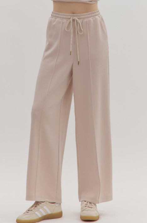 Emery Lightweight Casual Set