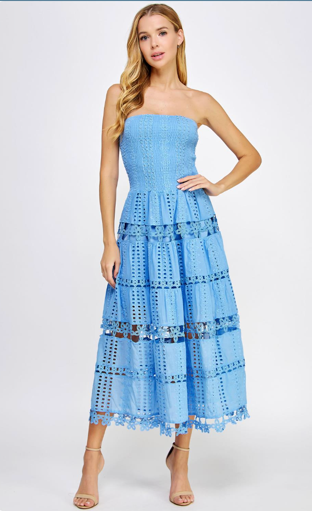 blue tube dress 3D Flower Embroidered Strapless in Light L Womens Rhianna Tube Midi Dress in Blue Size Small Original Contour Enrapture Mini Tube